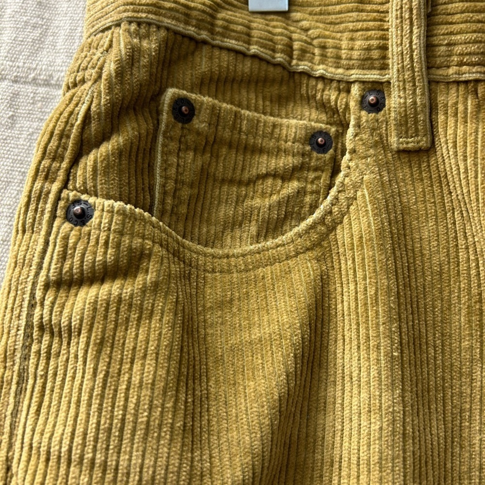 Levi's Low Pro/ NWT/Mid Rise/ Corduroy/ 2 pairs 27/30 and 29/30 - Picture 3 of 11